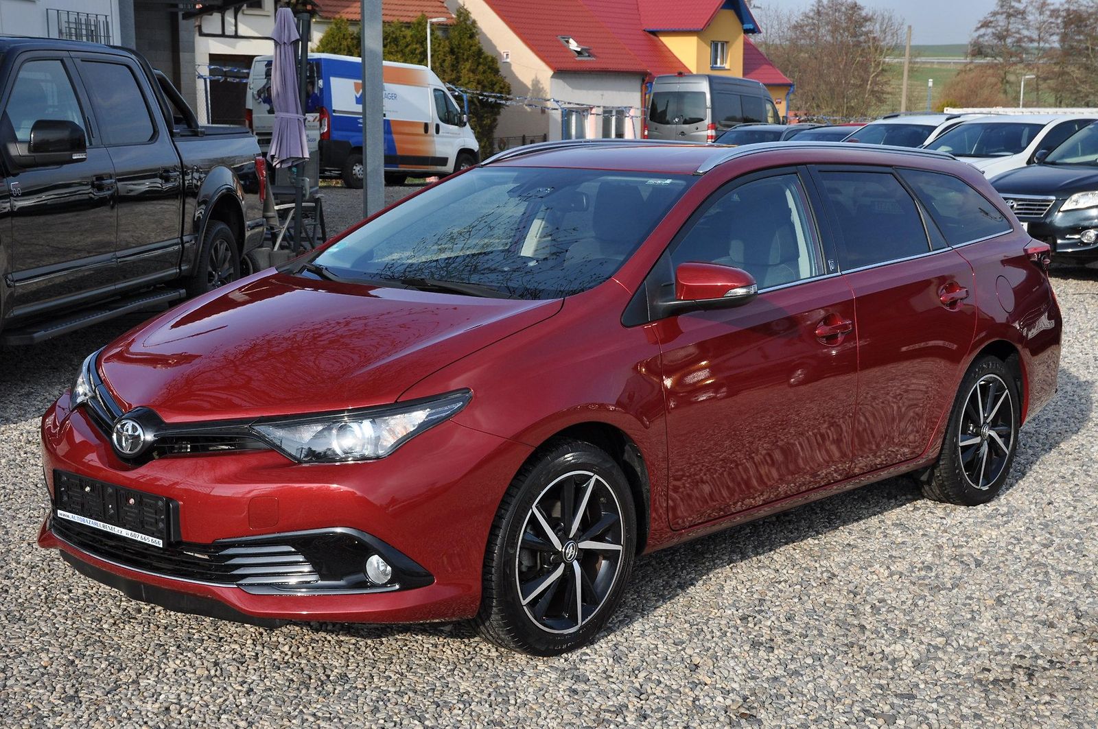 Toyota Auris 1.2i Turbo 85kW KOMBI 