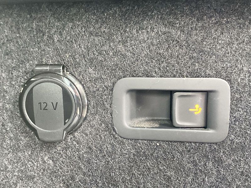 Škoda Kodiaq (2024) 2.0 TDI 4x4 DSG Exclusive Sele - fotka 33 z 41
