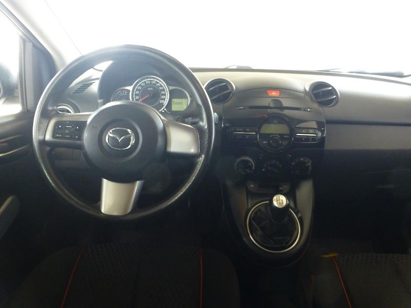 Mazda 2 (2012) 1,3i 55KW*KLIMA+ SADA KOL - fotka 15 z 26