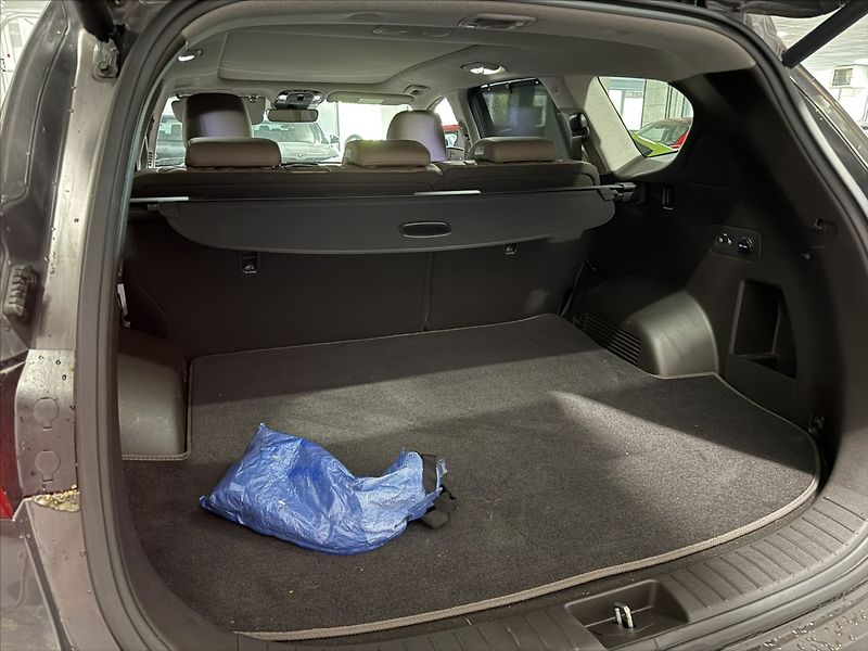 Hyundai Santa Fe 2,2   CRDI 4X4 PREMIUM 360 - fotka 31 z 37