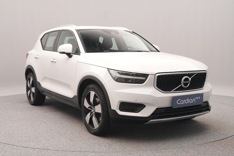 Volvo XC40 T4 AWD MOMENTUM CZ REZERVACE - fotka 11 z 34