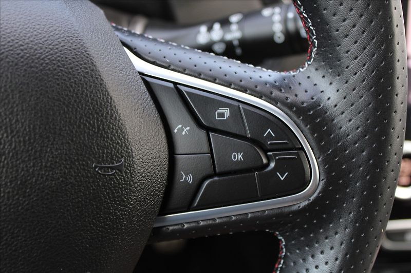 Renault Mégane 1,3 TCe  NOVÉ V ČR,A/T,RS-LINE - fotka 24 z 37