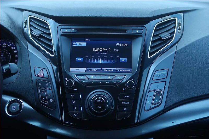 Hyundai i40 (2012) 1.7 CRDi, Serv.kniha, Navi - fotka 12 z 24