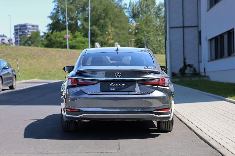 Lexus ES 300h 300H 2,5 HEV BUSINESS EDITION - fotka 23 z 25
