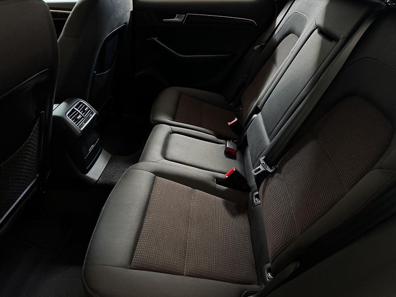 Audi Q5 (2009) 2.0 TDI 125 KW Quattro - fotka 24 z 26