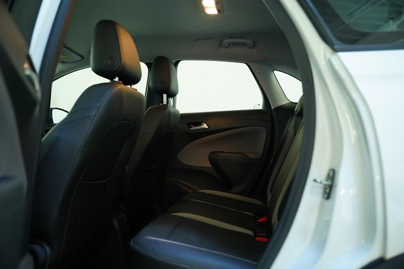 Opel Crossland X - fotka 26 z 27