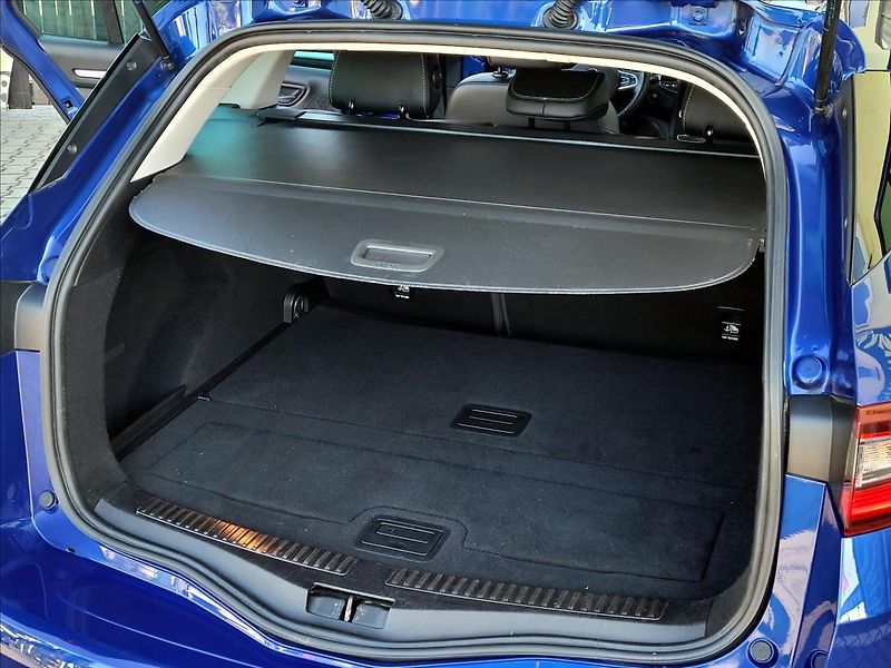 Renault Mégane 1,3 TCe 120kW GT-Line VÝBAVA - fotka 14 z 57