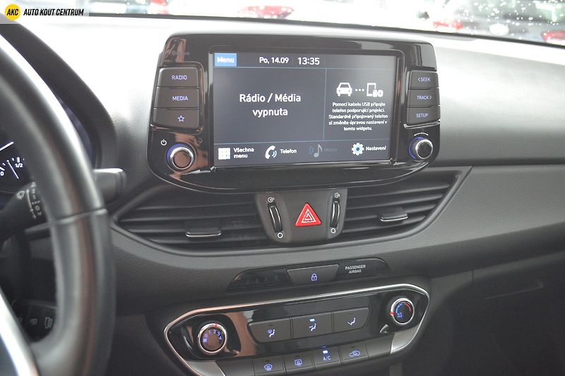 Hyundai i30 WG 1,5I MT COMFORT ALU16 - fotka 24 z 44