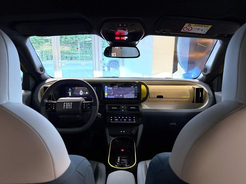 Fiat Grande Panda Electric (2025) 44kWh 113k La Prima - fotka 18 z 20