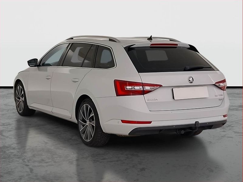 Škoda Superb (2018) Laurin&Klement 2.0 TDI, 4X4 - fotka 4 z 25