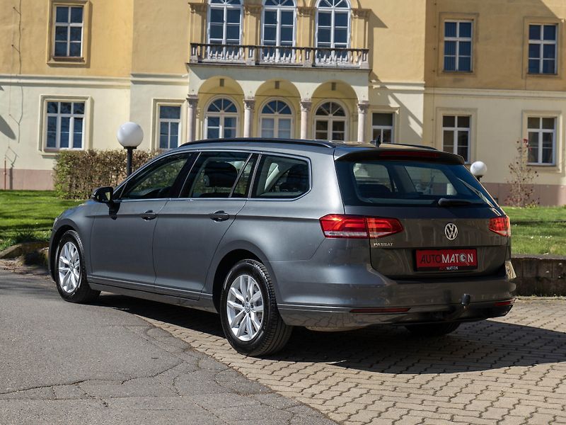 Volkswagen Passat 1.4 TSI 110 kW DSG Kamera Tažn - fotka 8 z 35