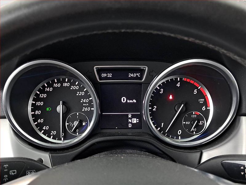 Mercedes-Benz Třídy M (2012) ML 350 BlueTEC, 4X4, Automat - fotka 11 z 21