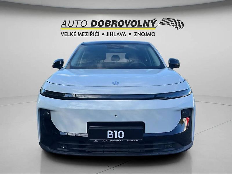 Leapmotor B10 (2026) Design hybrid EV baterie 18,8k - fotka 2 z 34