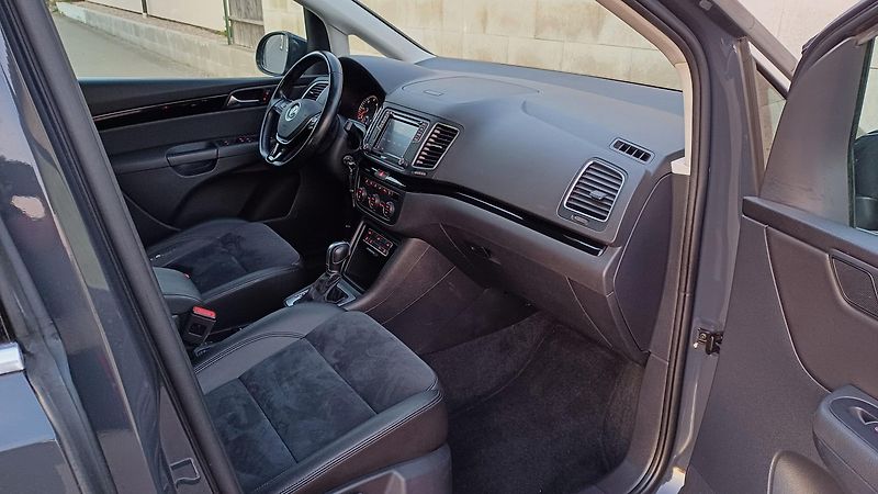 Volkswagen Sharan (2019) TDI 130kW 4Motion 7.míst-DPH - fotka 12 z 50