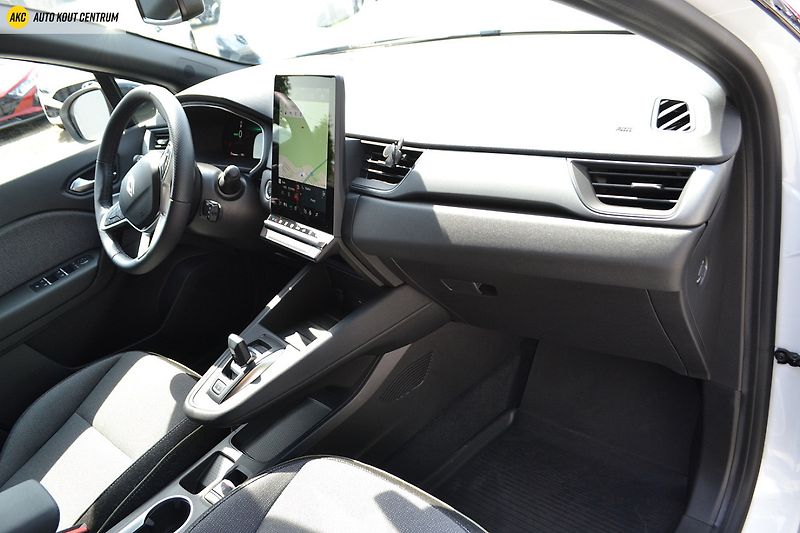 Renault Captur techno E-Tech full hybrid 160 - fotka 13 z 48