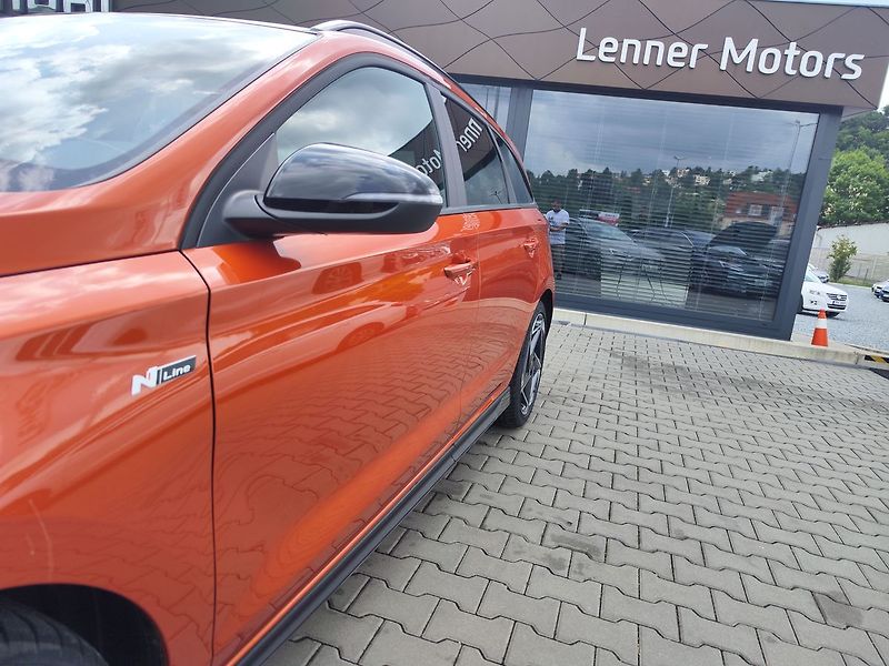 Hyundai i30 1.5 T-GDi/103kW N-Line DCT - fotka 11 z 32