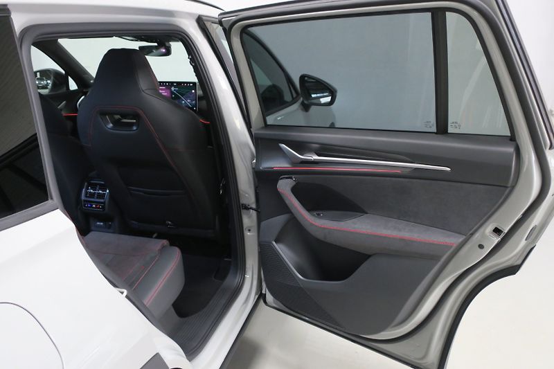 Škoda Kodiaq (2026) RS 2.0 TSI 195 kW Panorama NEW - fotka 39 z 49