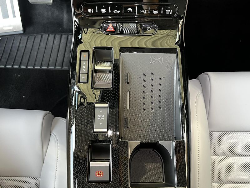 Citroën C5 Aircross (2026) MAX Hybrid 145k Automatic - fotka 10 z 28
