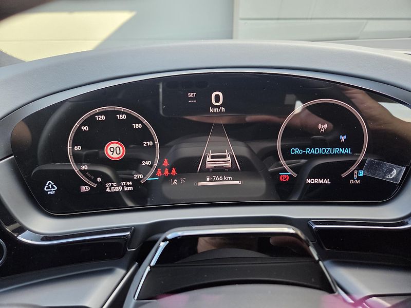 Porsche Cayenne Coupe 260kW Black Edition - fotka 20 z 48