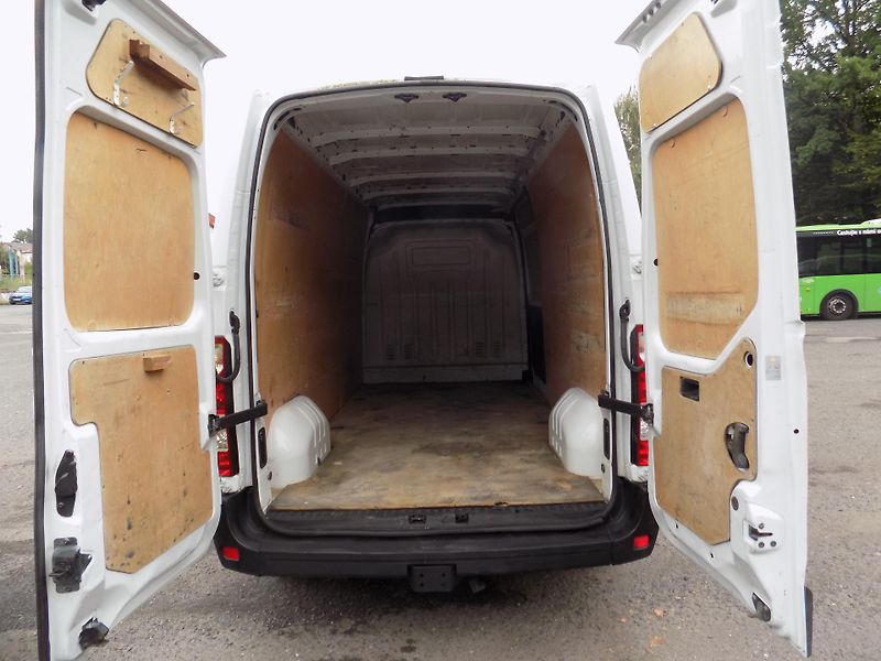 Renault Master (2014) 2,3 110KW MAXI KLIMA - fotka 29 z 35