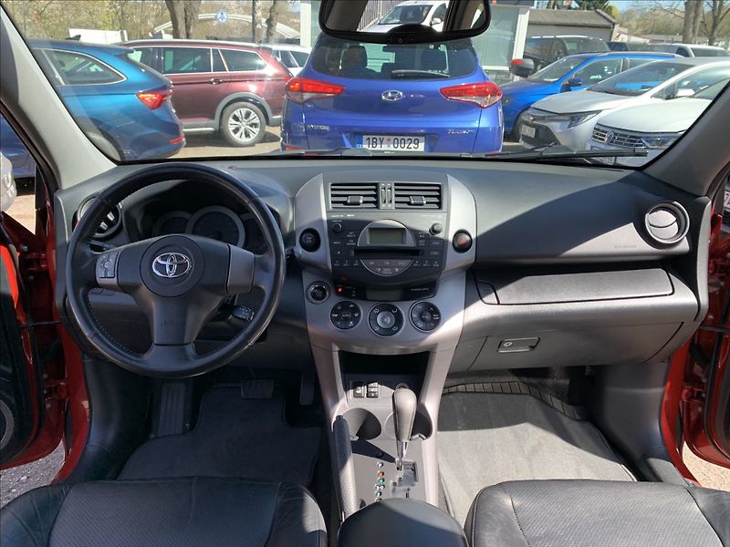 Toyota RAV4 2,0 i 4x4 CEBIA - fotka 9 z 19