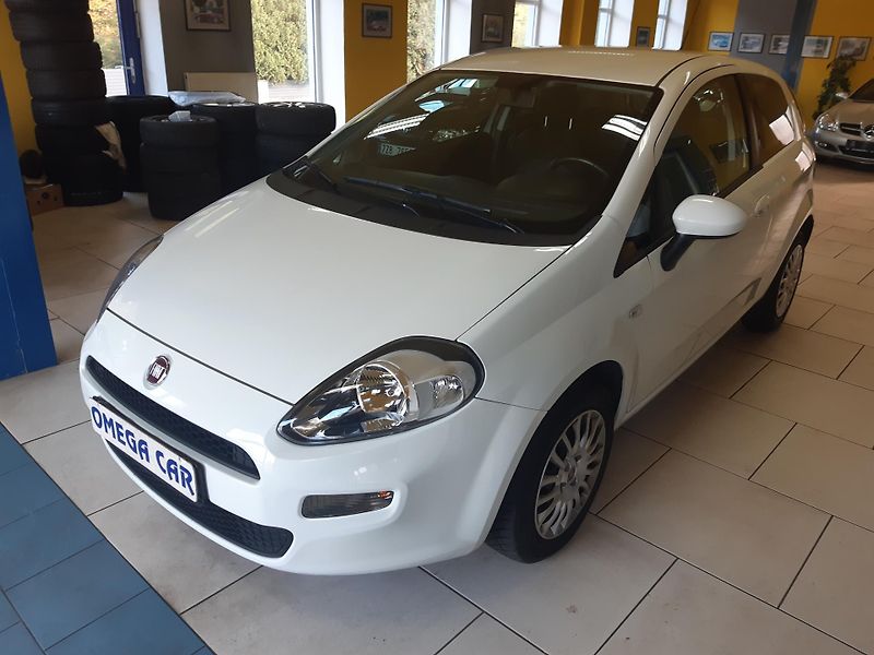 Fiat Punto 1.2 i KLIMA - fotka 3 z 17