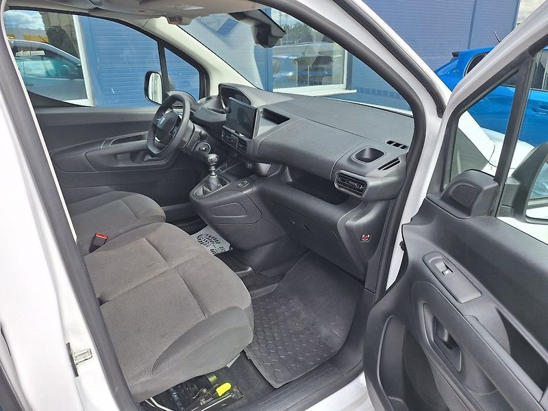 Peugeot Partner (2025) FG 1,5 100k M6 - fotka 15 z 15