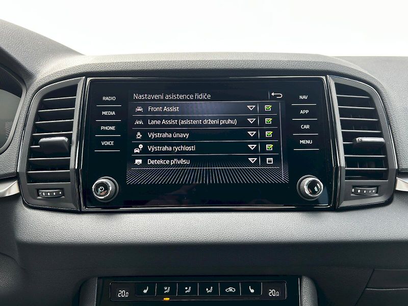 Škoda Karoq (2025) 2.0 TDI 85kW MP6 Selection - fotka 17 z 33