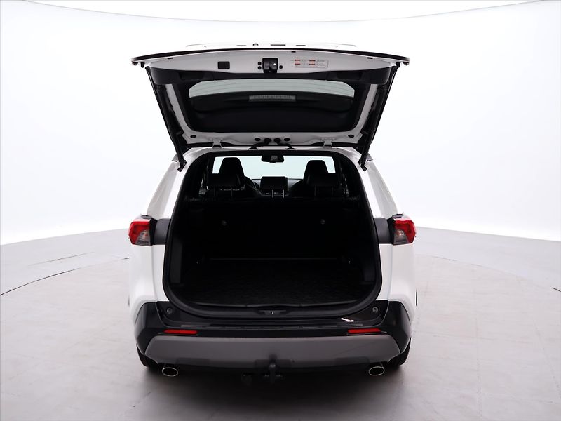 Toyota RAV4 2,5 e-CVT 131kW Selection 4WD - fotka 9 z 34