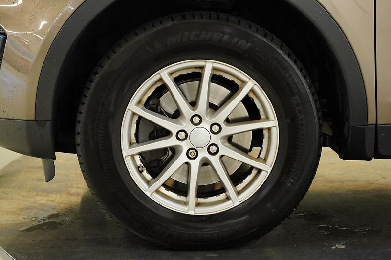Land Rover Discovery Sport - fotka 10 z 33