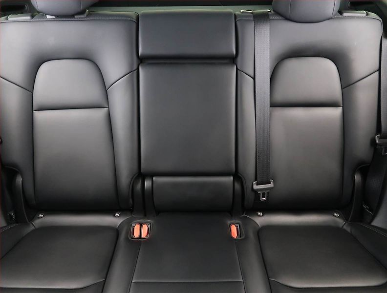Tesla Model Y (2023) RWD LFP 60kWh, SoH 93% - fotka 10 z 31