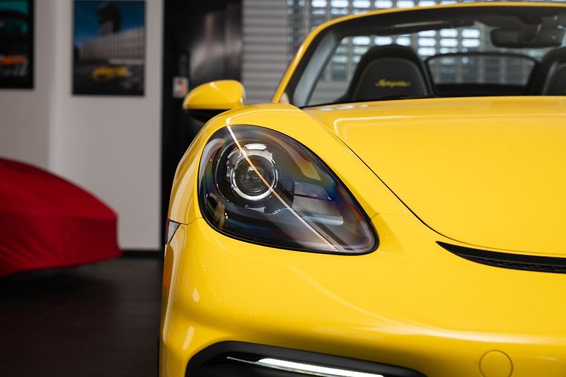 Porsche 718 718 Spyder PDK - fotka 21 z 23
