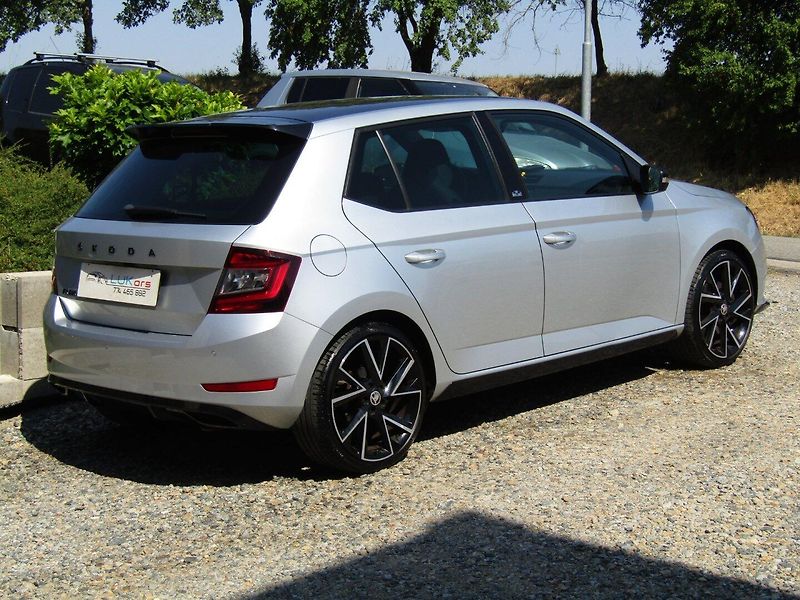 Škoda Fabia (2020) 1.0TSI 81kW MONTE CARLO ACC - fotka 12 z 39