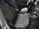 Jeep Renegade (2015) 2.0 CRD 4x4, 2.maj,ČR, AC - náhled 12