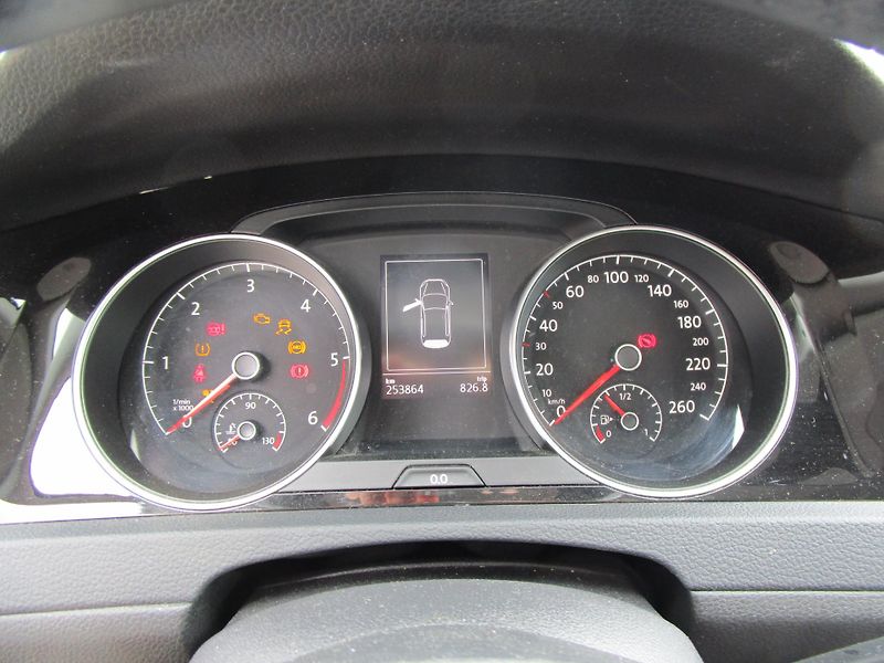 Volkswagen Golf - fotka 13 z 26