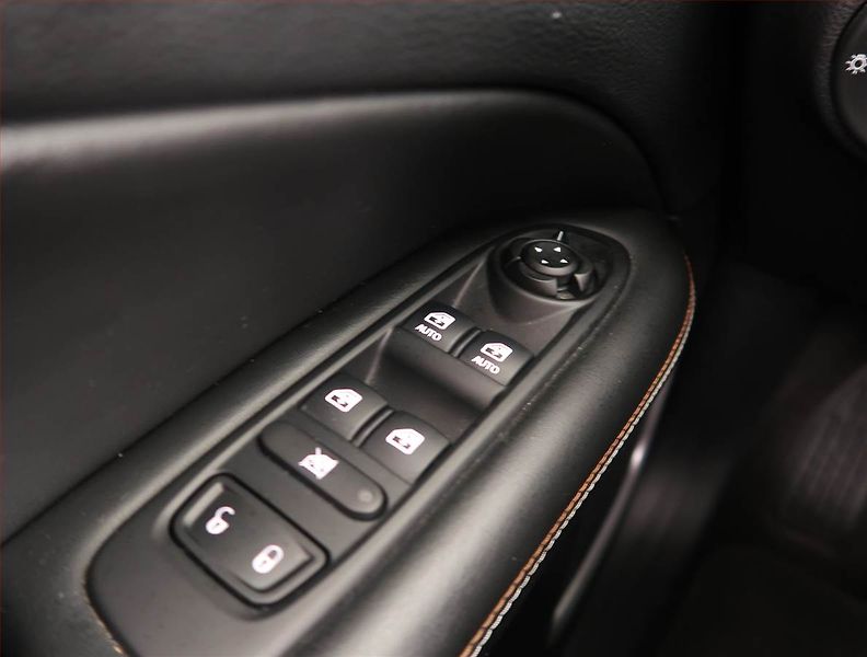 Jeep Compass (2018) 1.6 MultiJet, Serv.kniha - fotka 15 z 15