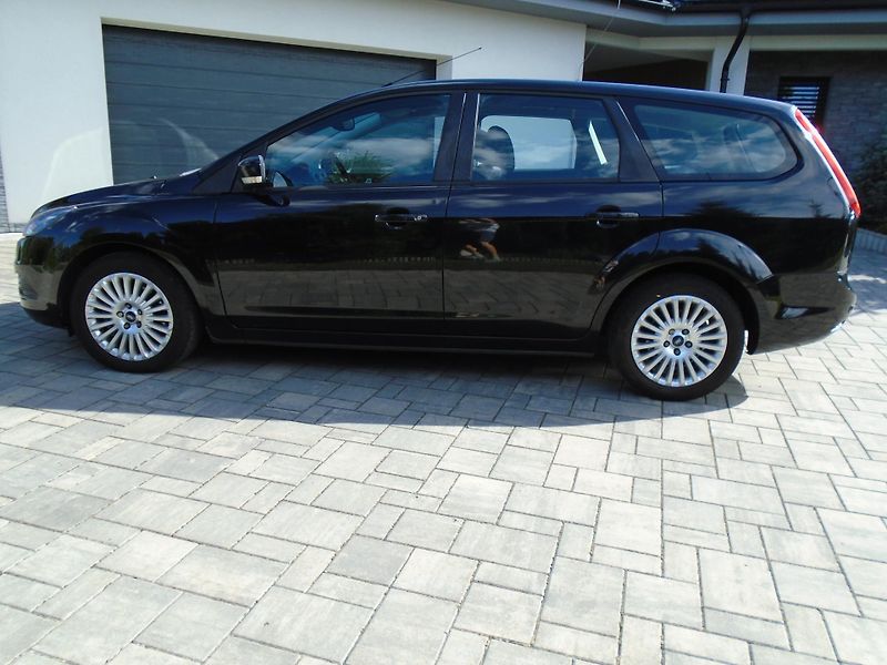 Ford Focus 2.0Tdci 100kW Titanium - fotka 8 z 25