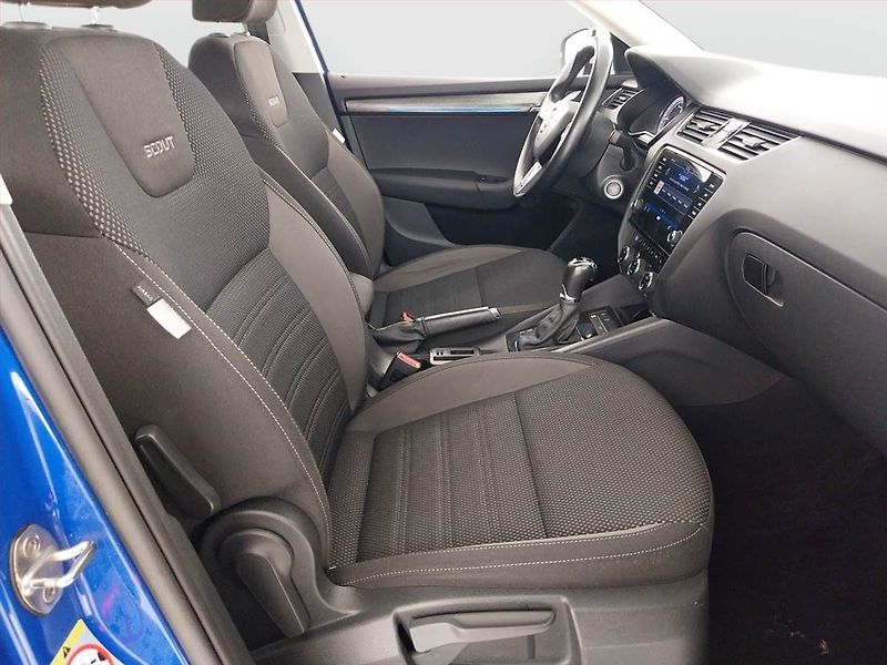 Škoda Octavia (2018) Scout 2.0 TDI, 4X4, Automat - fotka 9 z 23