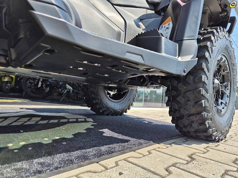 Can-Am Outlander Max 1000R LTD (2026) 4MTK - Outlander Max 1000R T B - fotka 15 z 26