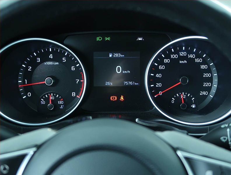 Kia Ceed (2021) Top 1.5 T-GDI, Serv.kniha - fotka 11 z 19