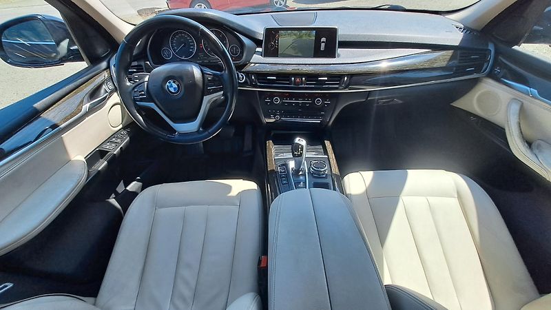 BMW X5 3.0 xDrive 30D - fotka 18 z 32