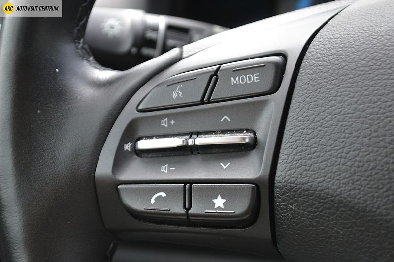 Hyundai i30 WG 1,5I MT SMART FAMILY NAVI - fotka 34 z 47