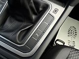 Volkswagen Passat Variant 2,0TDI R-Line Design - náhled 34