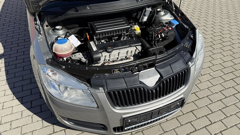 Škoda Fabia (2010) 1.4 16V*63kW*COOL-EDITION*TOP* - fotka 21 z 27