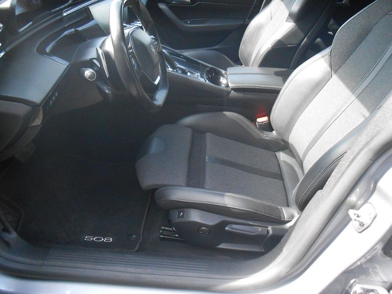Peugeot 508 NAVI,KAMERA,AUTOMAT! - fotka 30 z 48