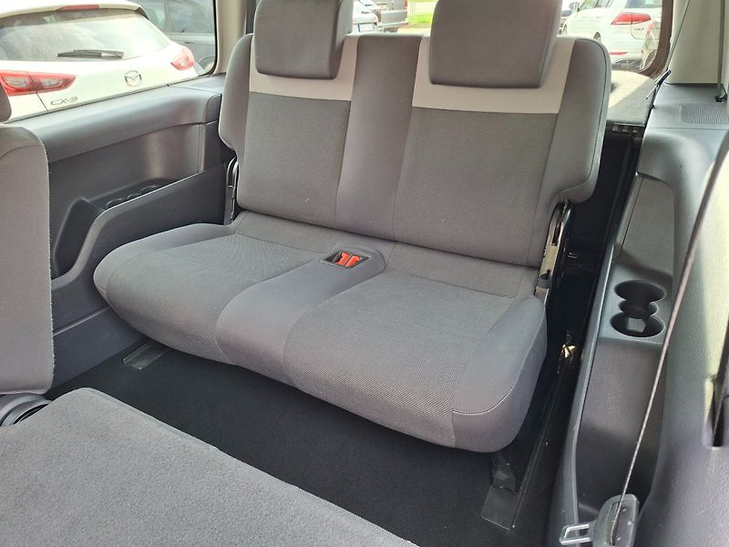 Volkswagen Caddy (2014) MAXI 1.6TDI 75kW -ČR-7.MÍST - fotka 30 z 46
