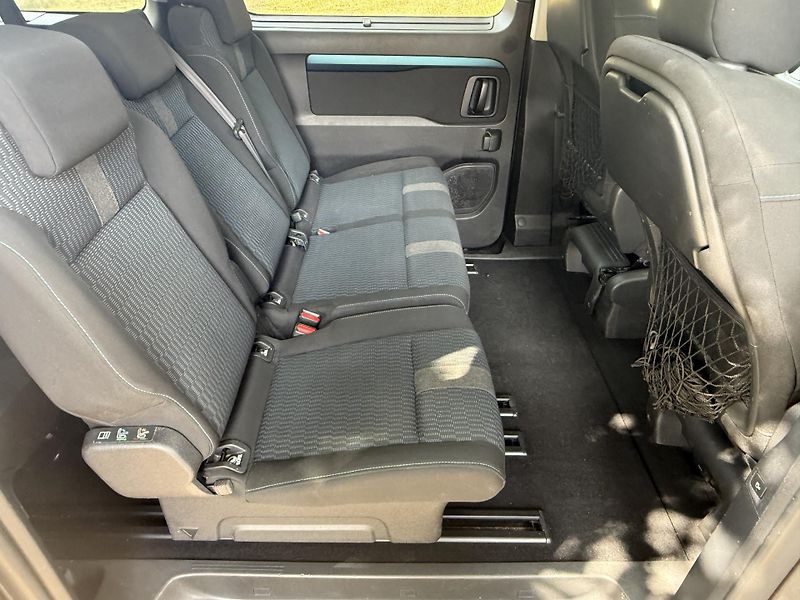 Peugeot Traveller 2,0HDI 110kW Odpočet DPH - fotka 13 z 24