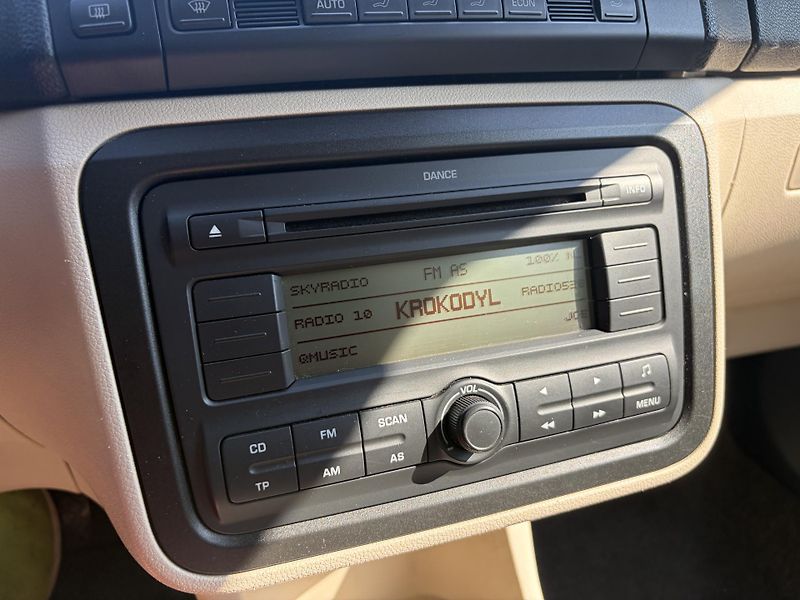Škoda Roomster 1.6 Comfort AUTOMAT - fotka 27 z 27