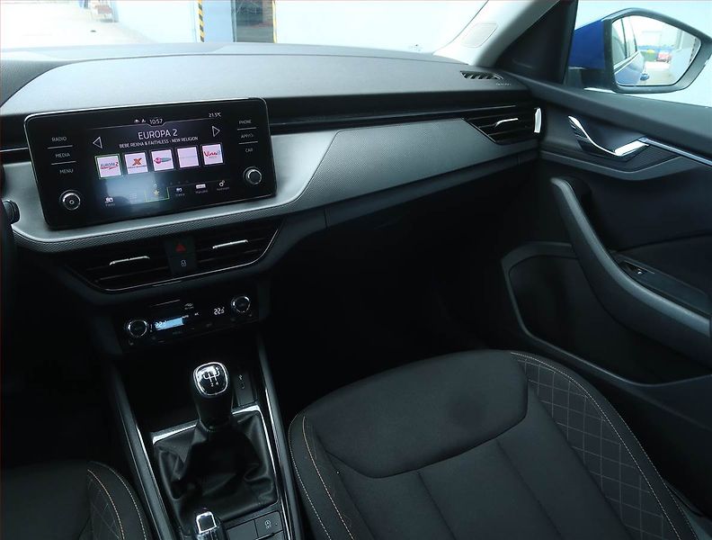 Škoda Scala (2023) 1.0 TSI, Serv.kniha, Tempomat - fotka 8 z 13