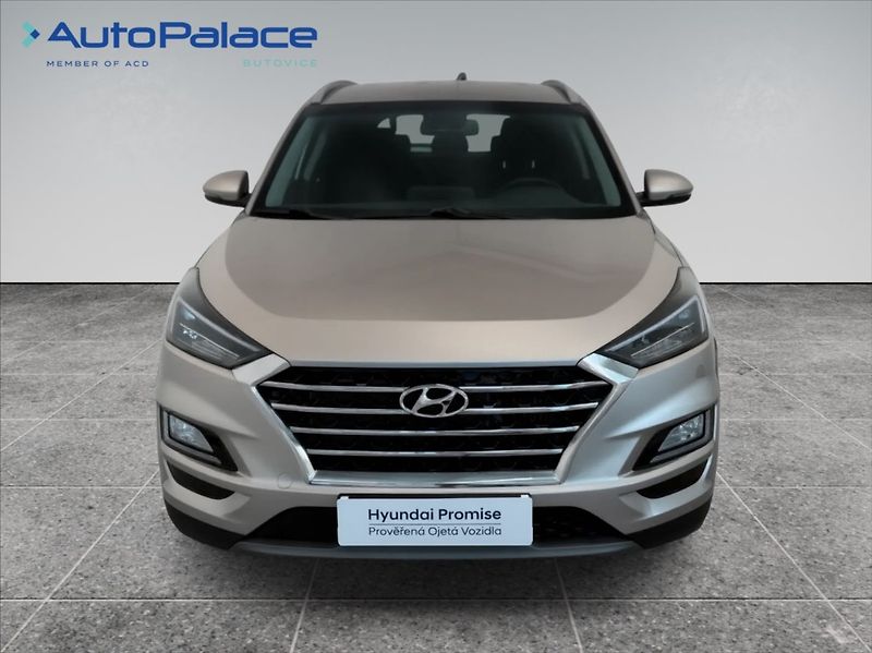 Hyundai Tucson 1,6 T-GDI STYLE FL 4X4 AT - fotka 2 z 22